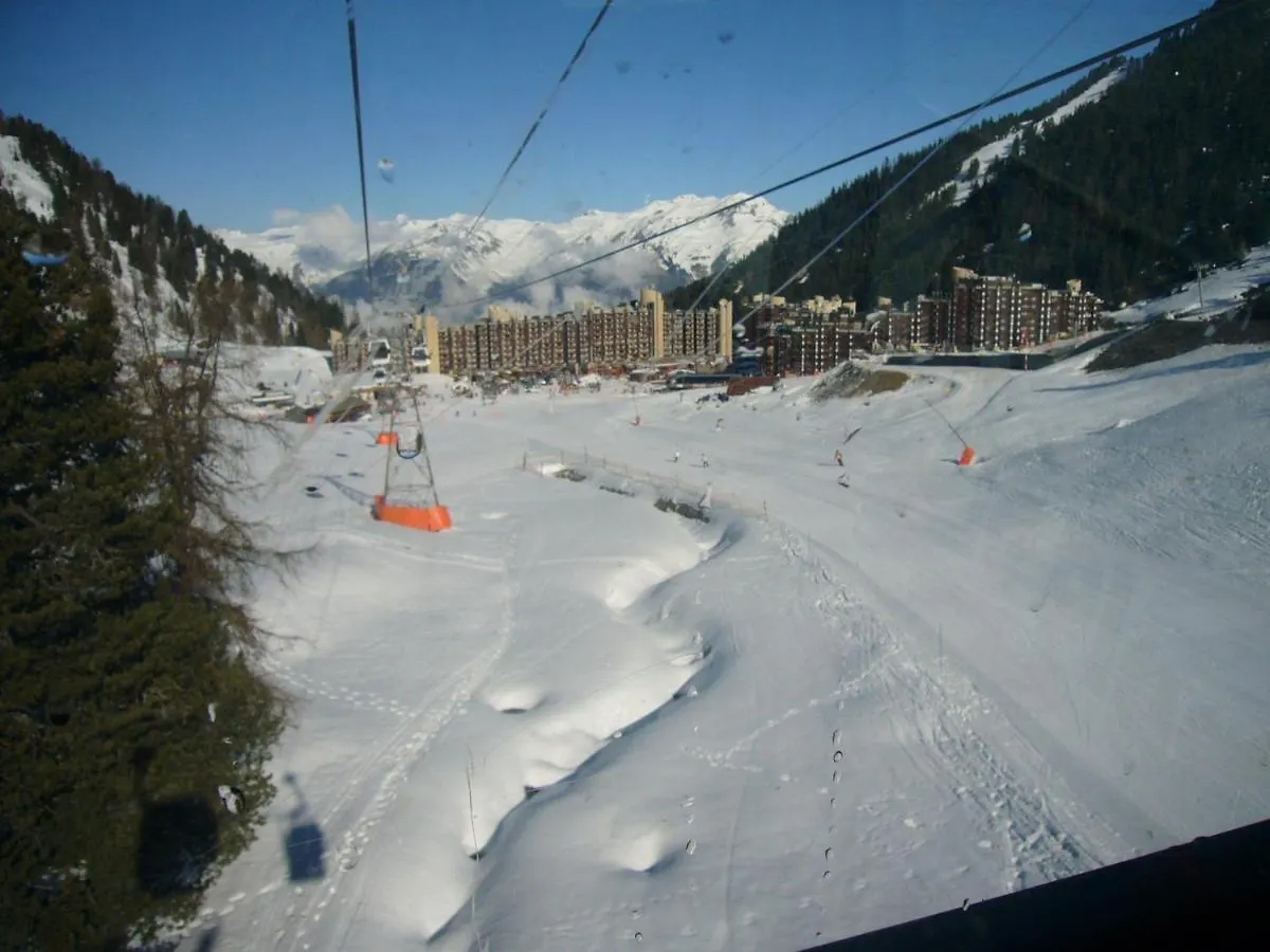 Apartment Appart 2 Pieces 5 Pers. Au Coeur De La Station Avec Balcon Et Piscine - Fr-1-181-1030 La Plagne